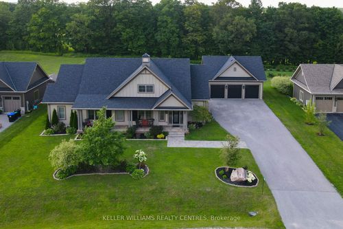 34 Georgian Grande Dr, Oro Medonte, ON, L0K2E0 | Card Image