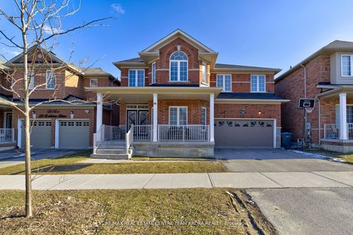 24 Cookview Dr, Brampton, ON, L6R3T6 | Card Image