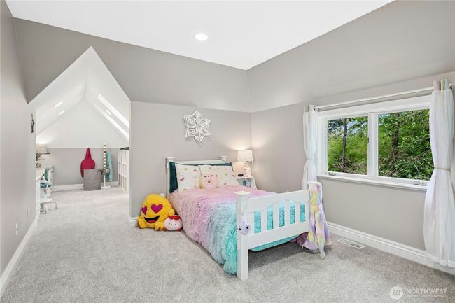 8150 Evergreen Ln, House other with 5 bedrooms, 4 bathrooms and 3 parking in Mercer Island WA | Image 28