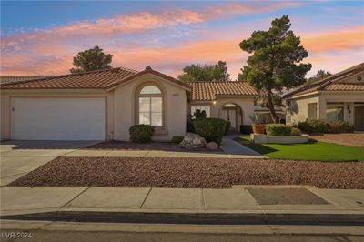 6065 Shadow Oak Drive, House other with 3 bedrooms, 2 bathrooms and null parking in North Las Vegas NV | Image 1