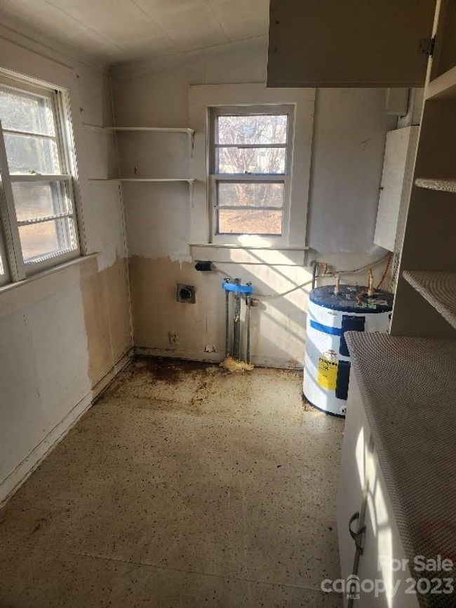 1441 Zion Church Rd, House other with 3 bedrooms, 1 bathrooms and null parking in Hickory NC | Image 7