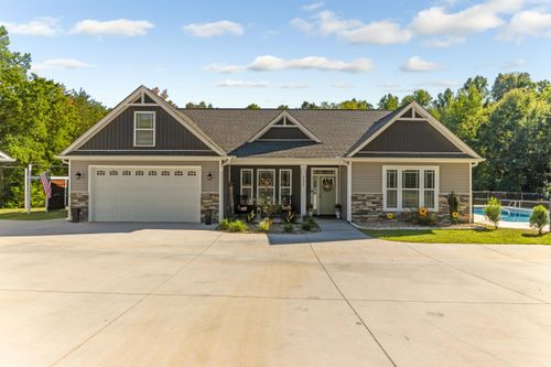 715 Bradley Dill Rd, Campobello, SC, 29322-8766 | Card Image