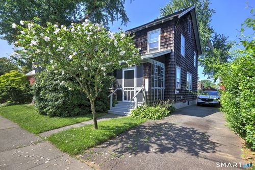33 Loomis St, Milford, CT, 06460-4135 | Card Image