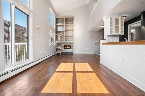 309-108 Ochterloney St, Dartmouth, NS, B2Y1C7 | Card Image