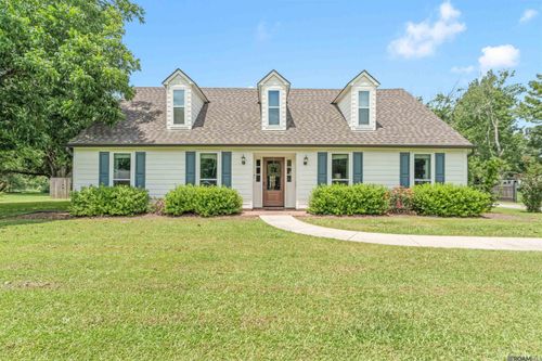 10417 Shoe Creek Dr, Baton Rouge, LA, 70818-4010 | Card Image