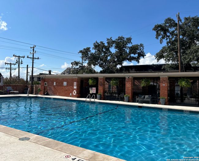 Lafayette Place condominium pool | Image 26
