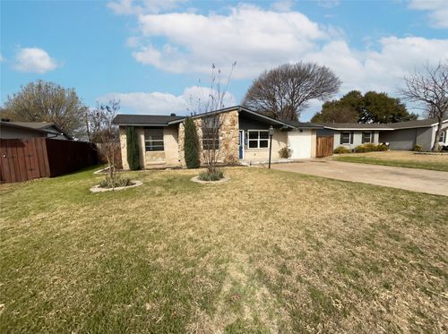 8541 Strathmore Dr, Dallas, TX, 75238-3849 | Card Image