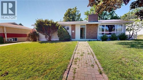 21 Bedell Ave, Saint John, NB, E2K2C1 | Card Image