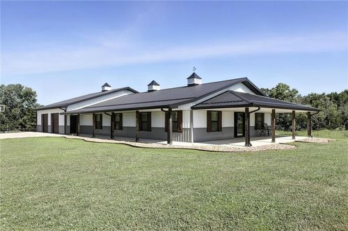 690 Sw County Road T, Holden, MO, 64040-8107 | Card Image
