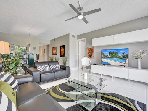 c107-3485 Environ Blvd, Lauderhill, FL, 33319-4289 | Card Image