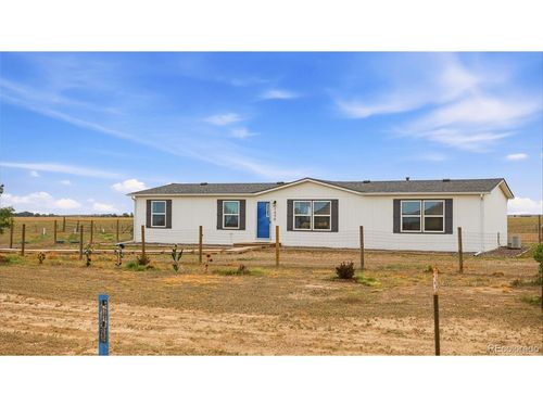 7498 Highway 52, Wiggins, CO, 80654-7511 | Card Image
