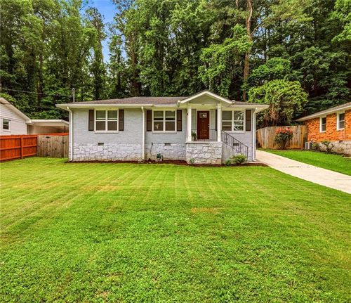 892 Scott Cir, Decatur, GA, 30033-4752 | Card Image