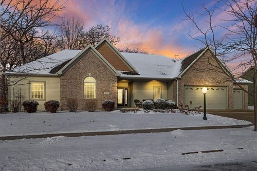 2117 Stonegate Road, Burlington, WI, 53105 | Card Image