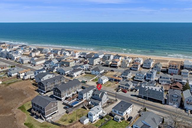 APT-1 - 67 N End Blvd, Condo with 2 bedrooms, 1 bathrooms and 2 parking in Salisbury MA | Image 34