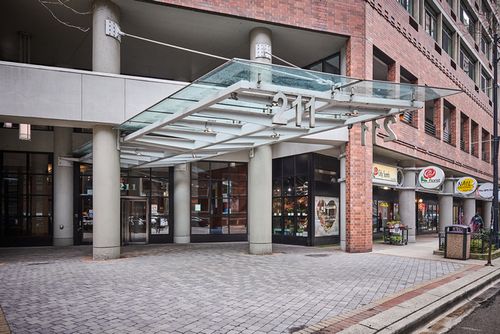 1219-211 Ohio St, Chicago, IL, 60611-3228 | Card Image