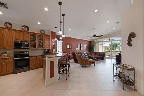 7052 Cataluna Cir, Delray Beach, FL, 33446-3100 | Card Image