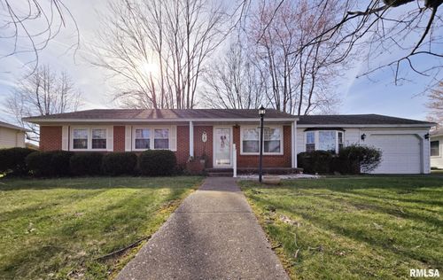 1008 Meadow Hills Dr, Mc Leansboro, IL, 62859-2167 | Card Image