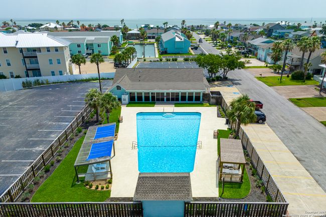 706 - 706 Lauderdale Dr, Condo with 2 bedrooms, 2 bathrooms and null parking in Rockport TX | Image 30