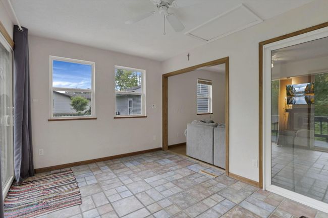 131 Donerail Dr Sw, House other with 4 bedrooms, 3 bathrooms and null parking in Pataskala OH | Image 35