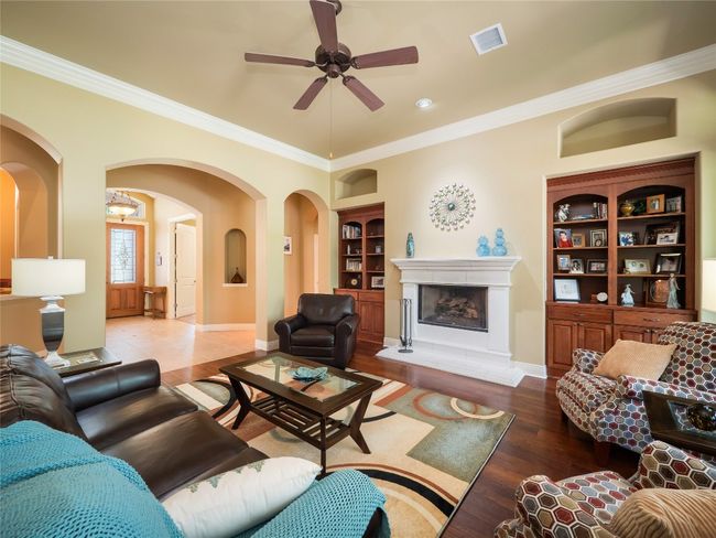 104 E Rustle Cv, House other with 4 bedrooms, 4 bathrooms and 3 parking in Georgetown TX | Image 6