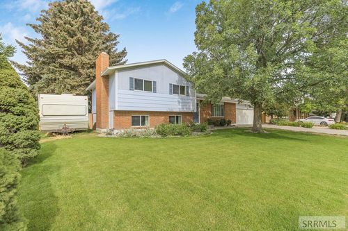 2356 Oak Trail Dr, Idaho Falls, ID, 83404-6349 | Card Image