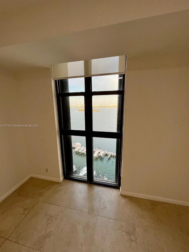 APT-2001 - 4000 Towerside Ter, Condo with 2 bedrooms, 2 bathrooms and null parking in Miami FL | Image 6