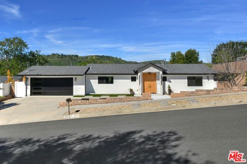 26065 Farmfield Rd, Calabasas, CA, 91302-1016 | Card Image