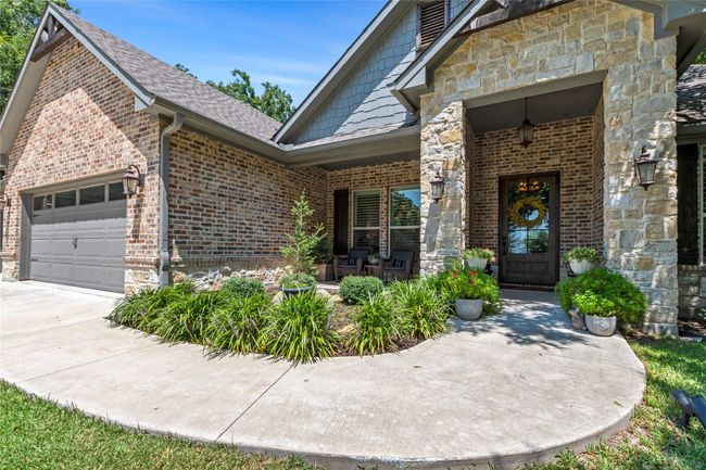Front porch | Image 11