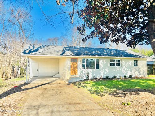 49 Primrose Dr, Jackson, TN, 38305-3744 | Card Image