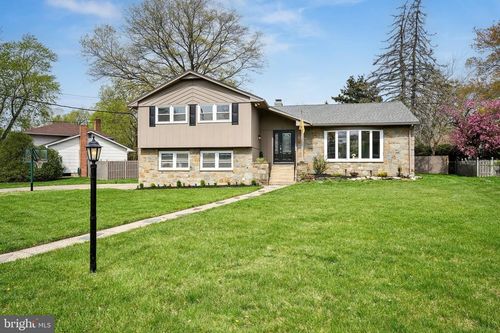 210 Philellena Rd, CHERRY HILL, NJ, 08034-3624 | Card Image