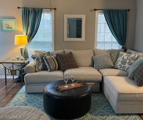 4107 Mcconnell Dr, Kernersville, NC, 27284-6081 | Card Image