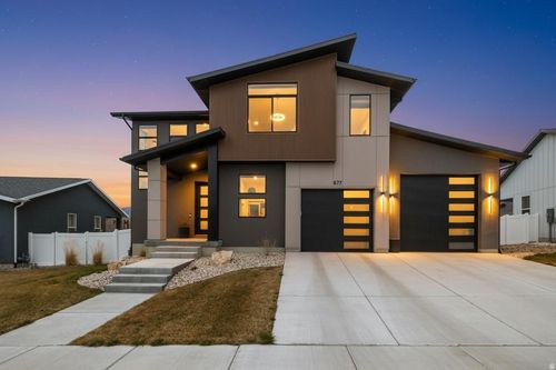 677 E Kings Lndg, Tooele, UT, 84074-8507 | Card Image
