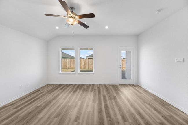5660 Woodduck, House other with 4 bedrooms, 3 bathrooms and 2 parking in Orange TX | Image 9