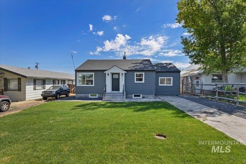 604 8th Ave N, Buhl, ID, 83316-1110 | Card Image
