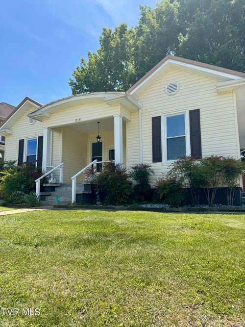 216 1st St, Erwin, TN, 37650-1206 | Card Image