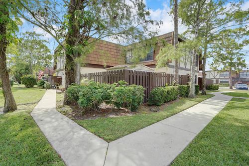 apt-d-111 Weybridge Cir, Royal Palm Beach, FL, 33411-1514 | Card Image