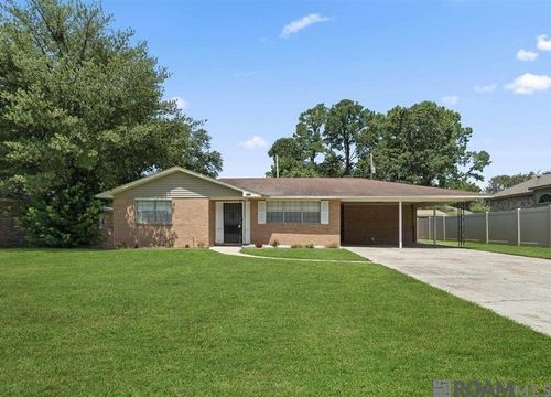 3135 Madeira Dr, Baton Rouge, LA, 70810-1216 | Card Image