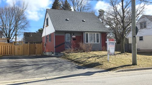 1243 Landor St, London, ON, N5Y3W2 | Card Image