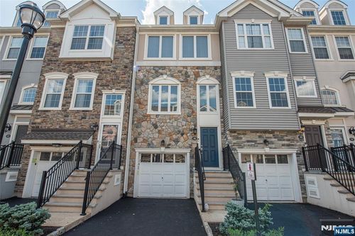 46 Devonshire Dr, Clifton, NJ, 07013-2663 | Card Image