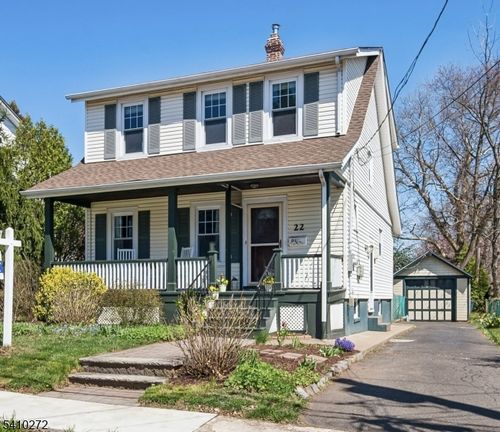 22 Princeton St, Maplewood, NJ, 07040-3528 | Card Image