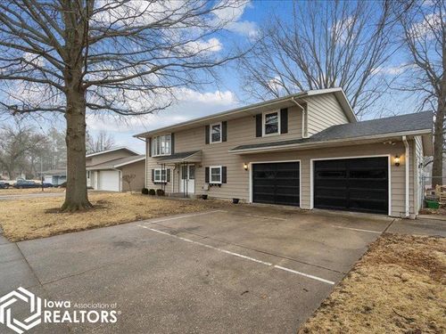 2809 Herblo Dr, Burlington, IA, 52601-2109 | Card Image