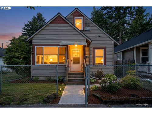 6939 N Armour St, Portland, OR, 97203-6115 | Card Image
