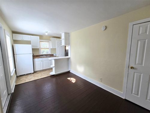 4341-4341 Pinewood Ave, West Palm Beach, FL, 33407-3821 | Card Image