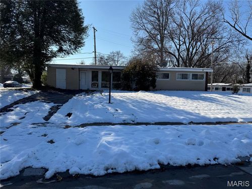 8330 Red Fir Dr, Saint Louis, MO, 63134-1446 | Card Image