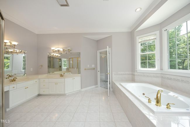 27PrimaryBath | Image 28