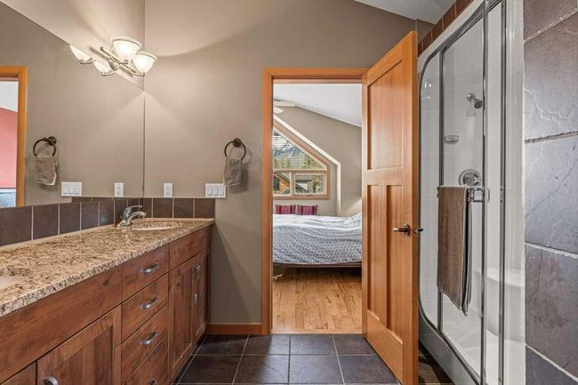 506 5 Avenue, Home with 4 bedrooms, 2 bathrooms and 4 parking in Canmore AB | Image 28