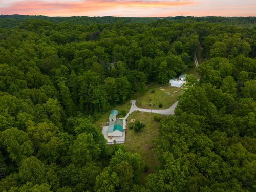 2585 Hazel Patch Rd, East Bernstadt, KY, 40729-7946 | Card Image