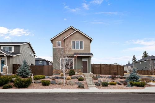 20545 Se Evian Ave, Bend, OR, 97702-3845 | Card Image