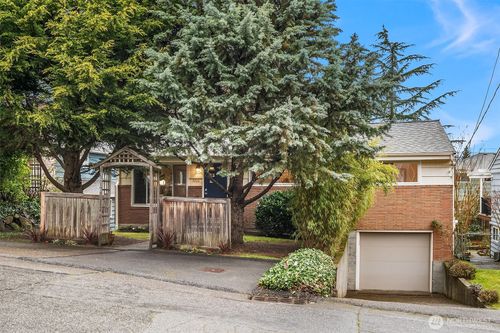 3806 Ne 91st Street, Seattle, WA, 98115 | Card Image