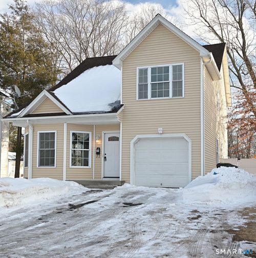 65 Phelps St, East Hartford, CT, 06108-2260 | Card Image